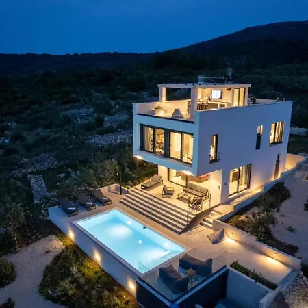 Lapis Hvar Villa
