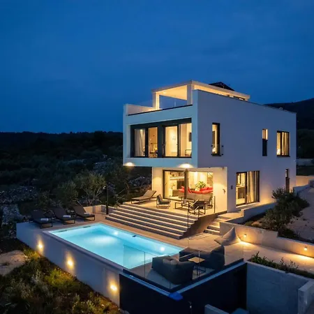 Lapis Hvar Villa